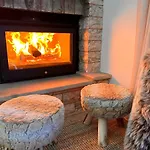- Family Maisonette Hébergement de vacances *
