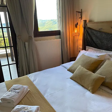 - Family Maisonette *