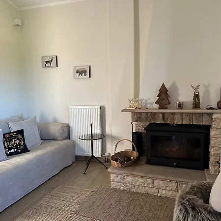 - A Luxury Maisonette بيت للعطل كالافريتا