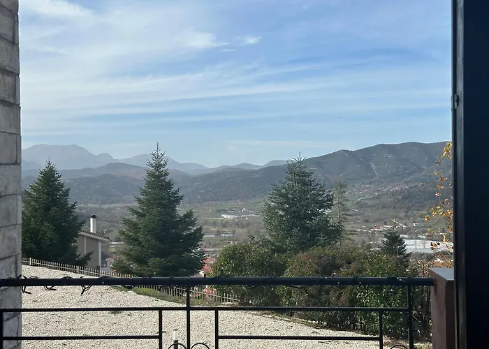 - Family Maisonette * Καλάβρυτα