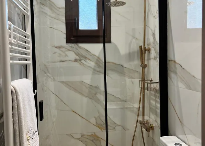 - Family Maisonette *